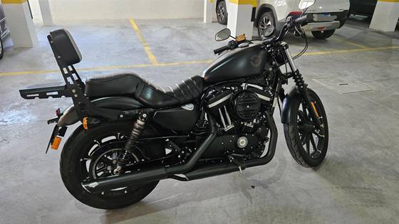 HARLEY-DAVIDSON SPORTSTER IRON 883 HARLEY-DAVIDSON SPORTSTER IRON 883